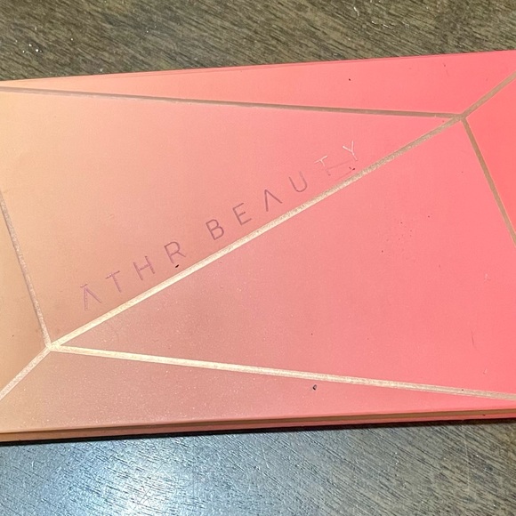 ATHR eyeshadow palette - Picture 2 of 4